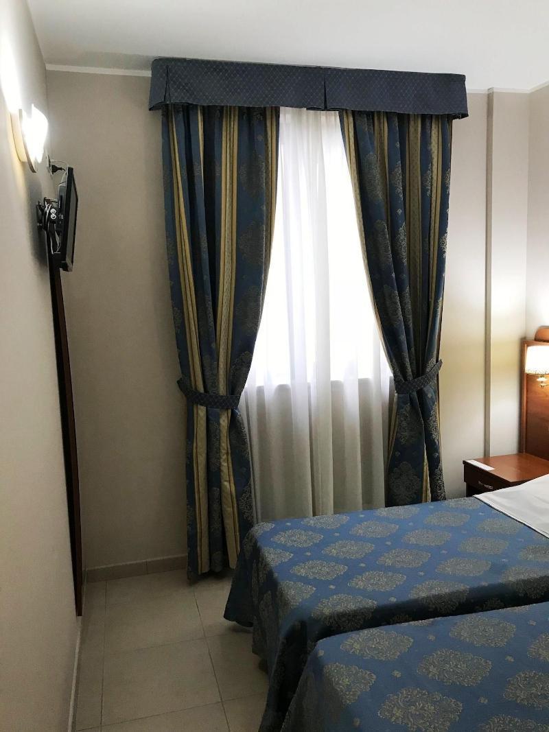 Hotel Rigolfo Moncalieri Kültér fotó