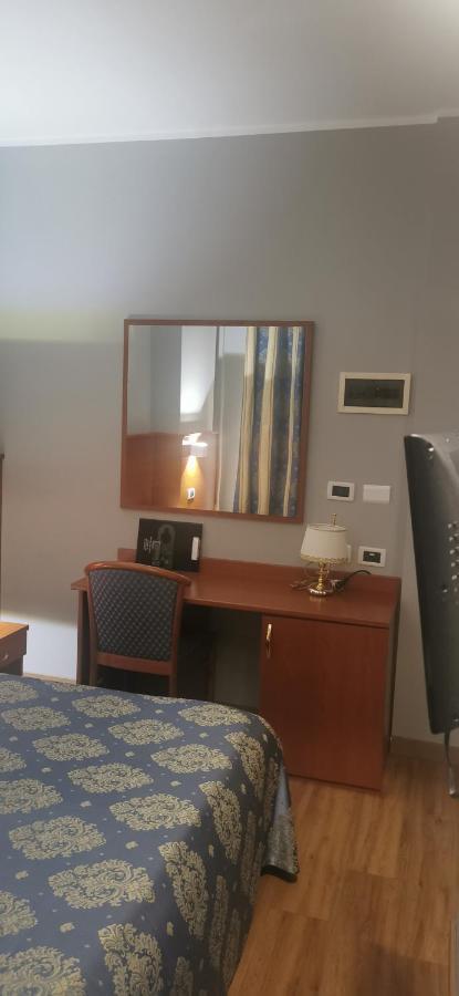 Hotel Rigolfo Moncalieri Kültér fotó