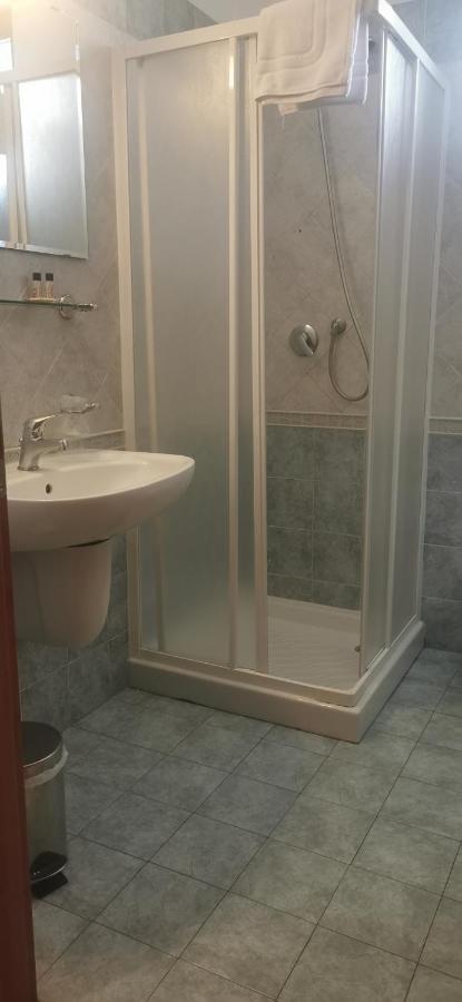 Hotel Rigolfo Moncalieri Kültér fotó