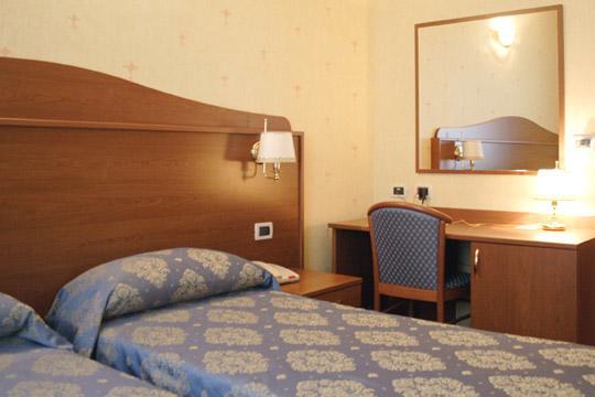 Hotel Rigolfo Moncalieri Kültér fotó